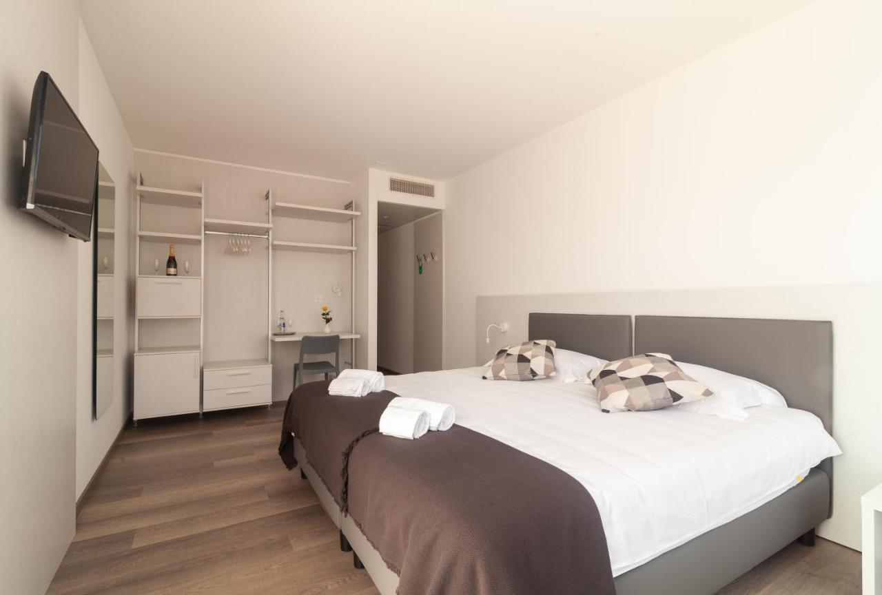 Hotel Albergo Milano Мендризио Экстерьер фото